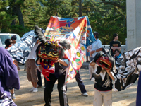 2009年 津田秋祭り 西町の獅子舞の写真