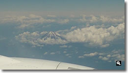 2014年6月13日 飛行機から見た富士山の写真