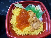 2018年4月18日 さぬき市津田町津田「蒼海丼丸 津田店」「うにイクラ丼（ネタ大盛）」の写真