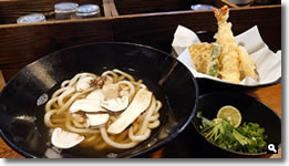 2021年10月1日 香川県さぬき市 麺処まはろ 松茸祭りうどんセット の写真