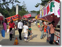 2007年 津田石清水八幡宮 春市の模様の写真①