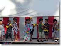 2006年 津田まつり 子供踊りライブ の写真②